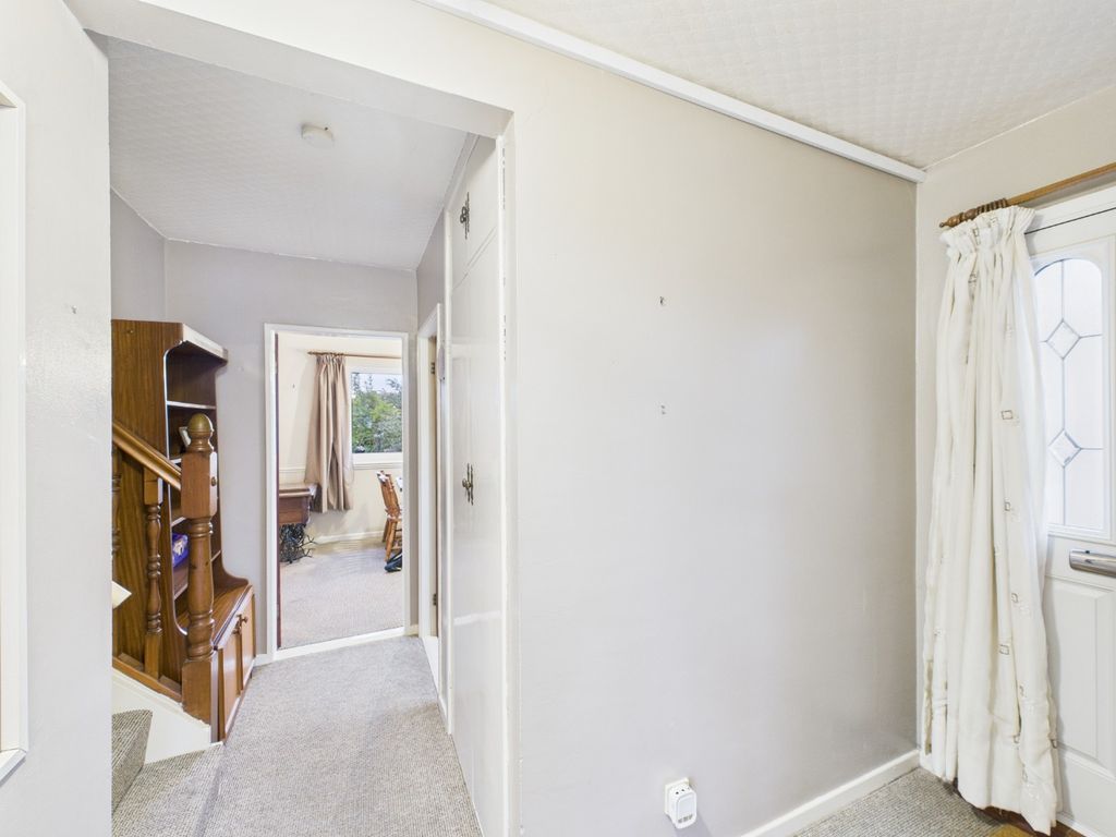 Property photo 2 of 16 4189115