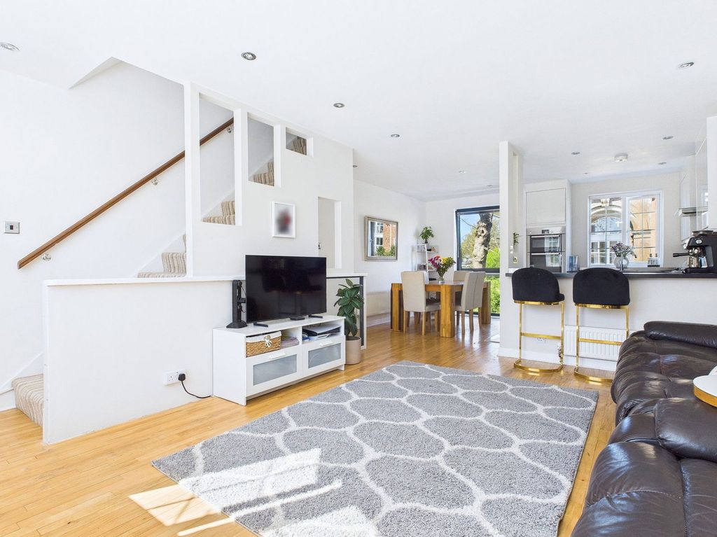 Property photo 1 of 27