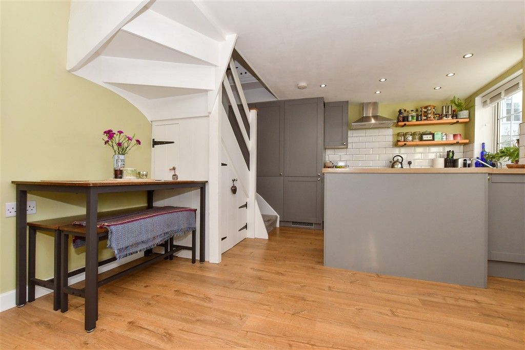 Property photo 3 of 13 Kitchen/ Lounge