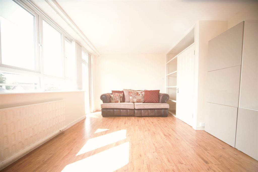 Property photo 2 of 9 Img_4478.Jpg