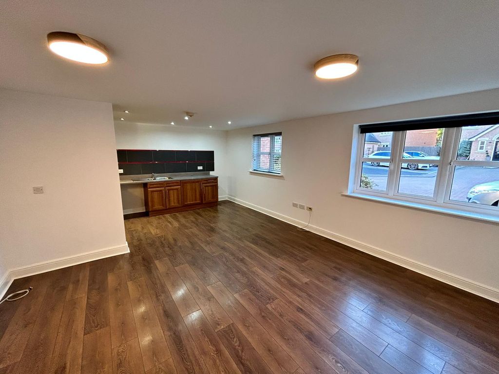 Property photo 2 of 9 Image