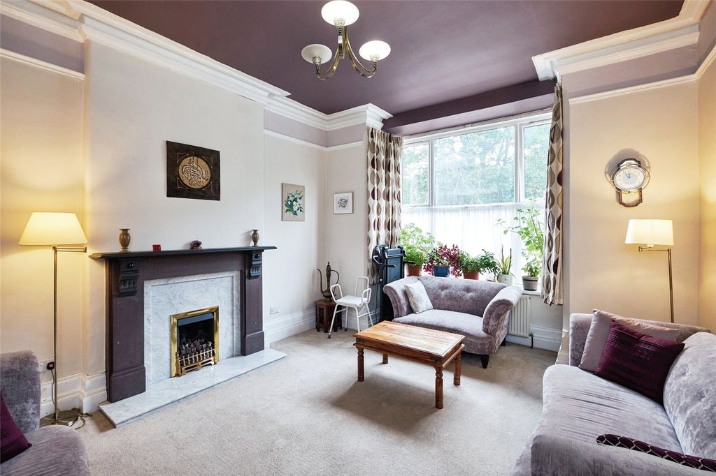 Property photo 3 of 23 Picture No. 27