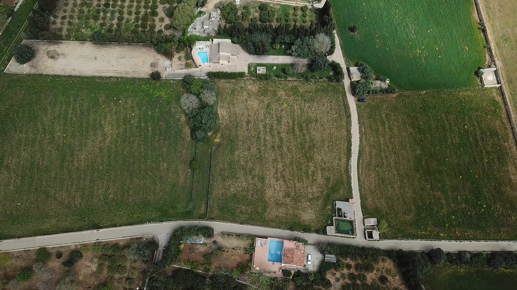 Property photo 1 of 13 01.Png