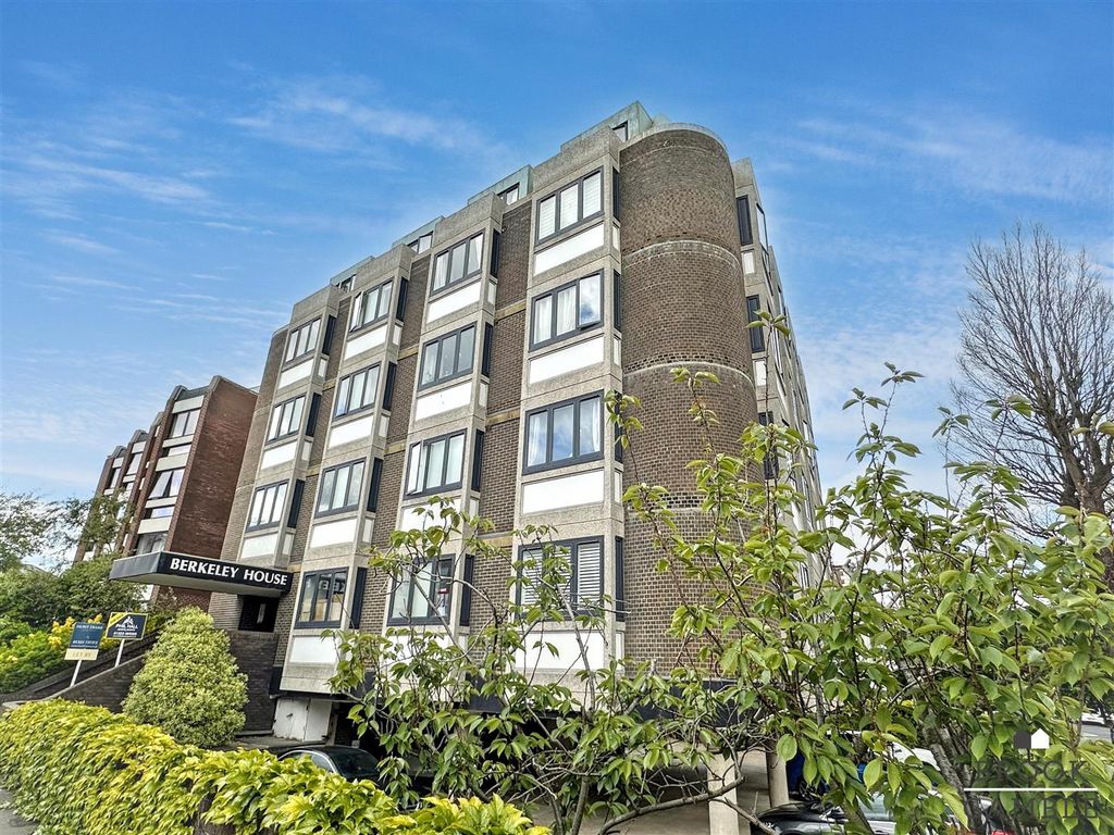 Property photo 1 of 17 01323 438506