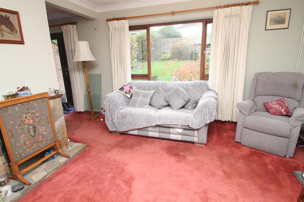 Property photo 2 of 8 Img_9826.Jpg