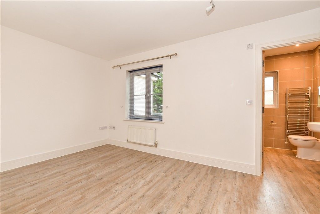 Property photo 3 of 16 Bedroom 1