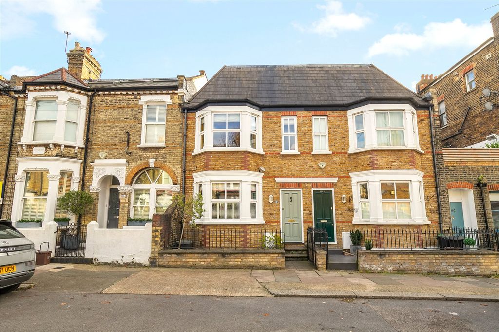 Property photo 2 of 16 Picture No. 22