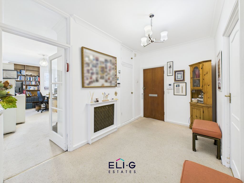 Property photo 2 of 17 Gallery