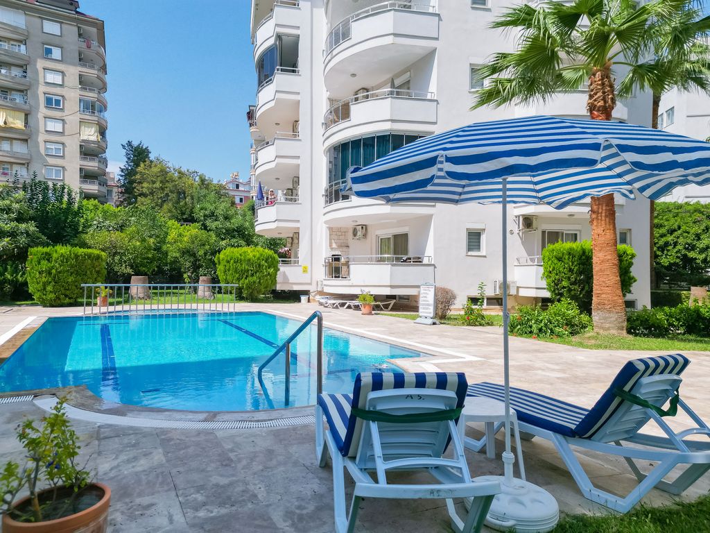 Property photo 3 of 25 Immaculate Furnished Apartment For Sale In Cikcilli, Alanya - Shared Swimming Pool