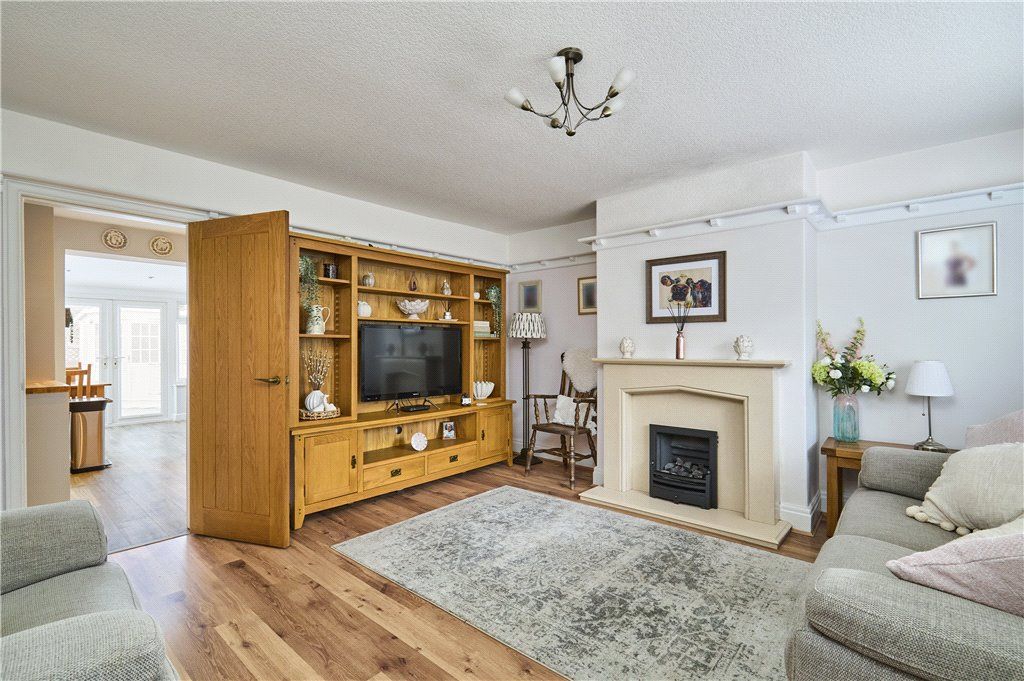 Property photo 2 of 21 Welcoming Home