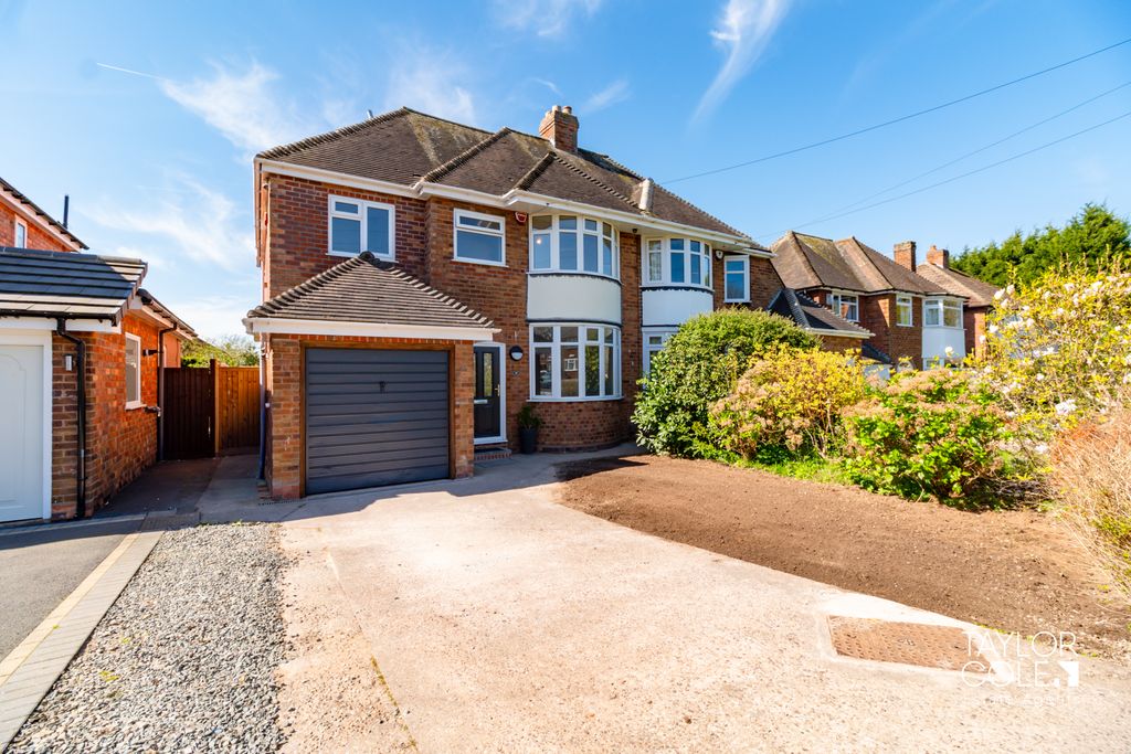 Property photo 1 of 29