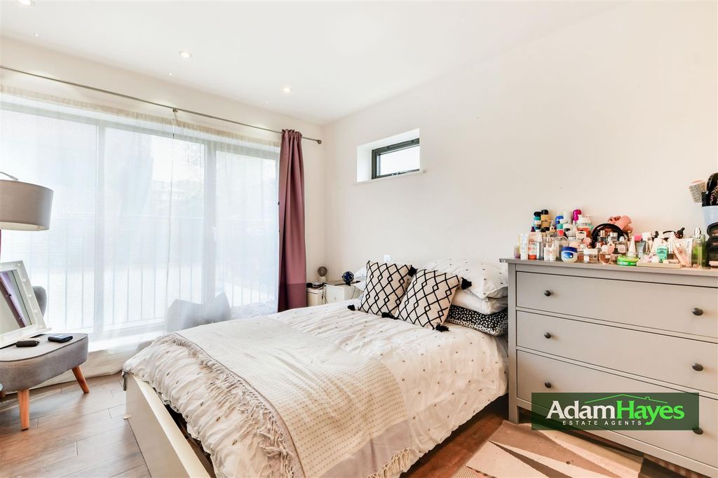 Property photo 3 of 18 3.Png