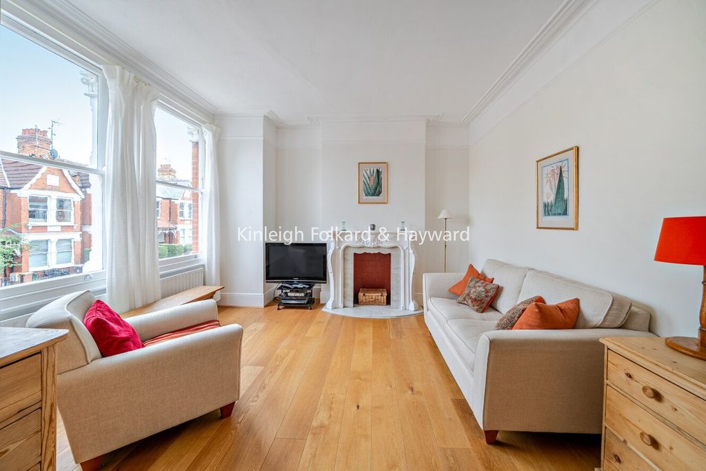 Property photo 2 of 17 Picture No. 13