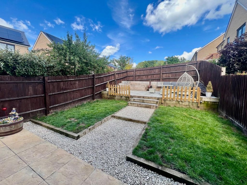 Property photo 2 of 19 Wyatt Close - Rear 2.Jpg