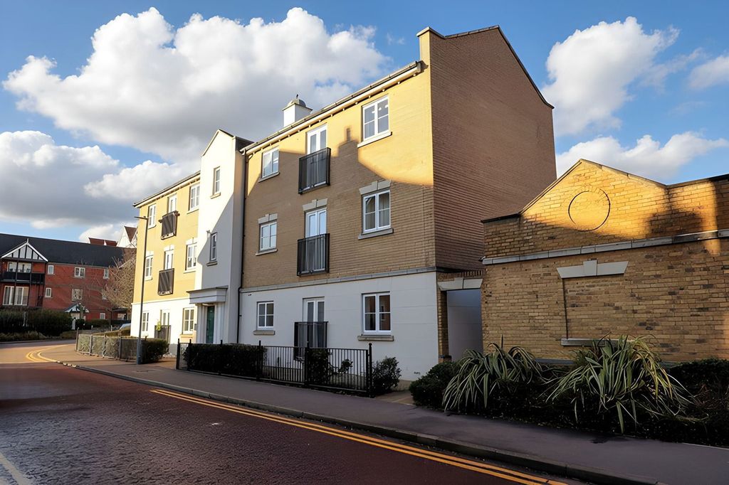 Property photo 1 of 20