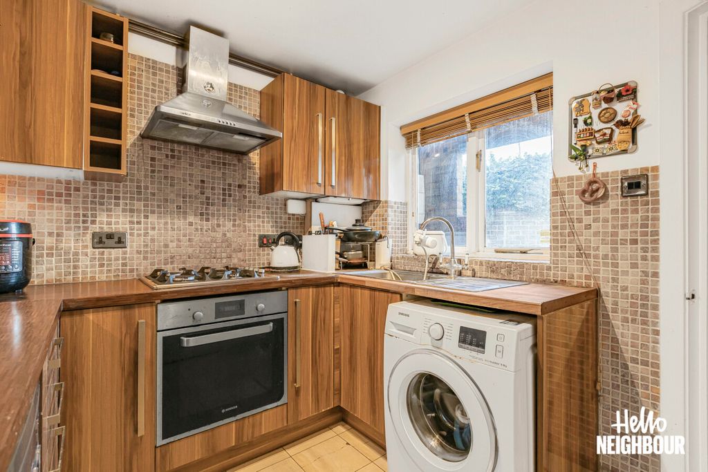 Property photo 2 of 21 Photo 1