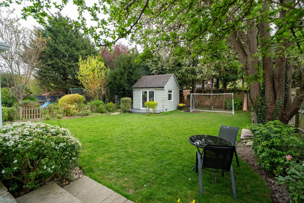 Additional image 4 of 5 bed detached house for saleThree Bridges Road, Crawley RH10