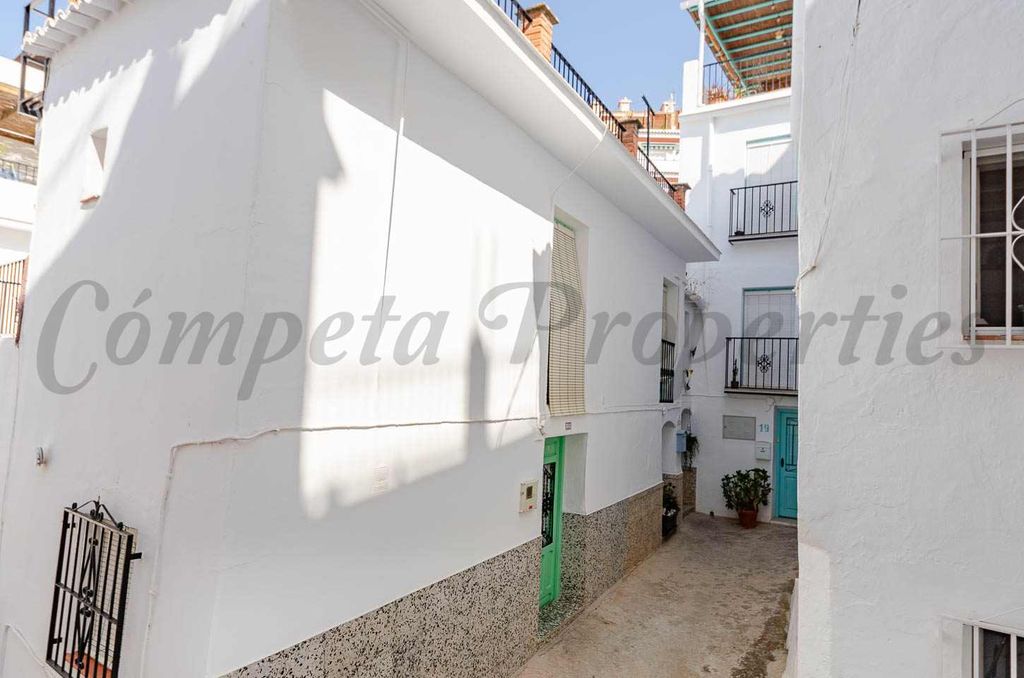 Property photo 1 of 15