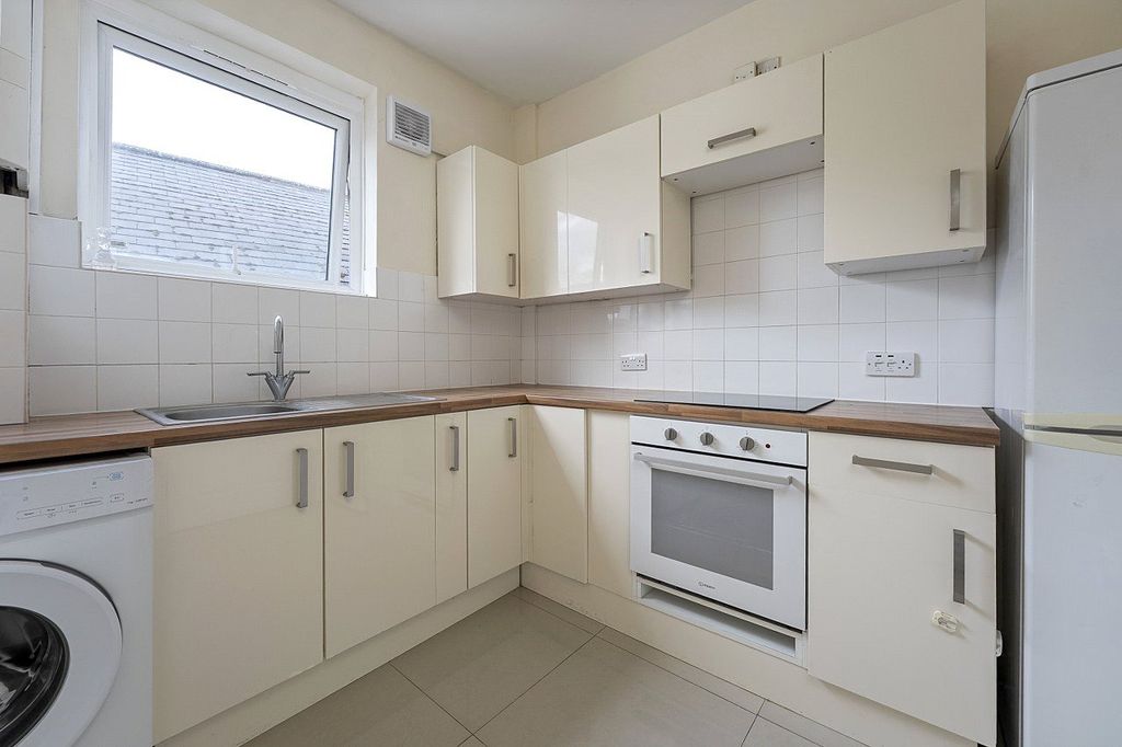 Property photo 1 of 10 Picture No. 11