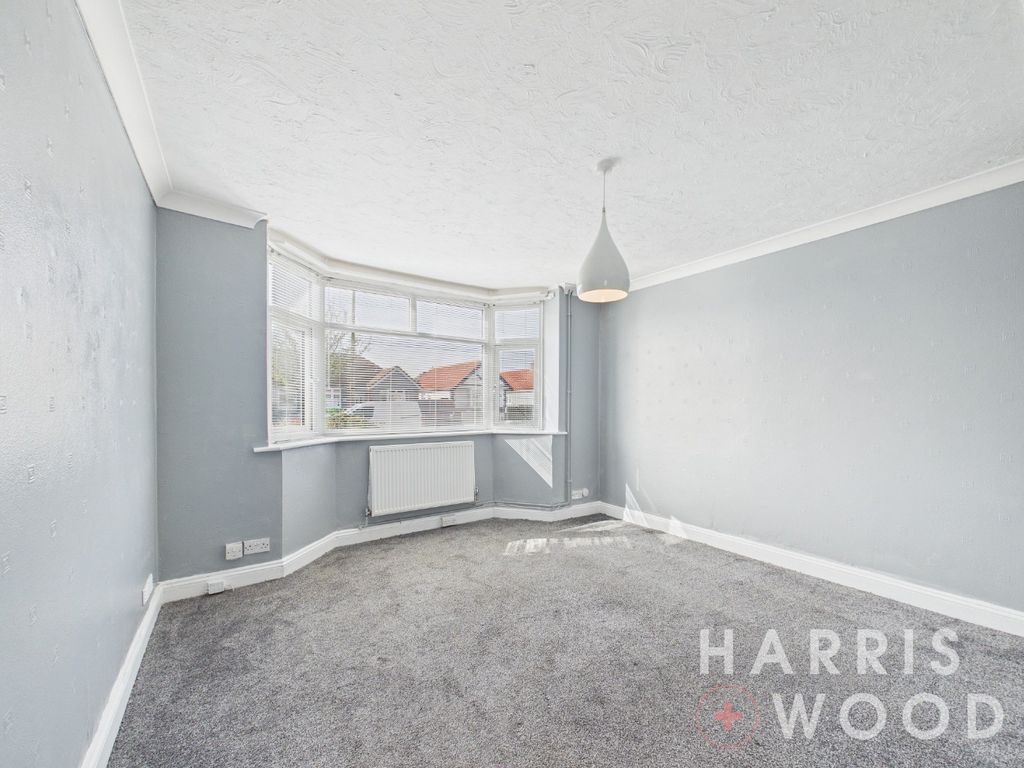 Property photo 2 of 13 5066432