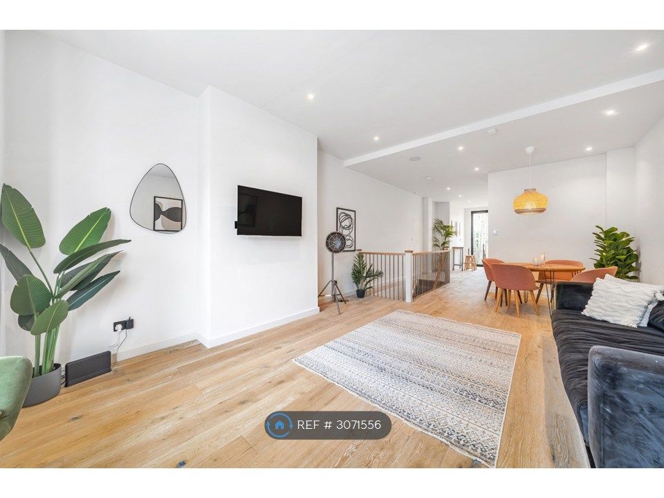 Property photo 1 of 15 Stunning Scandi Style Open Plan Living &amp; Dining
