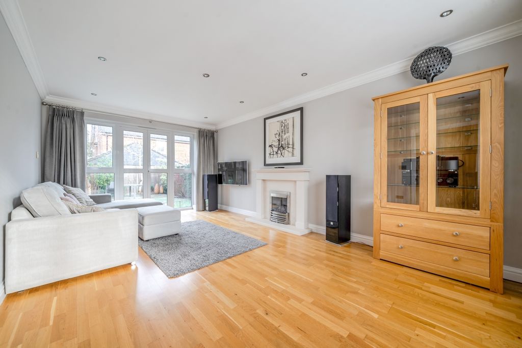 Property photo 2 of 15