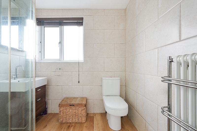 Property photo 2 of 17 Picture No. 35