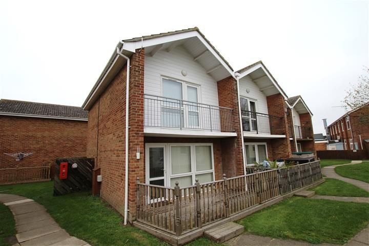 Property photo 1 of 8 Front
