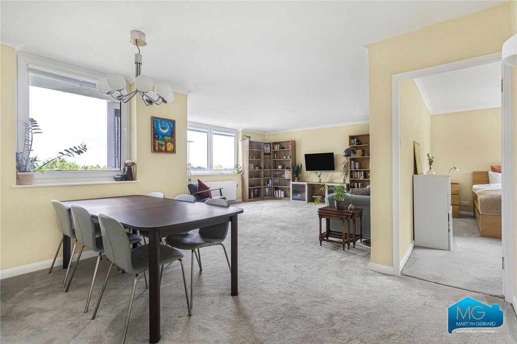 Property photo 1 of 29 Picture No. 06