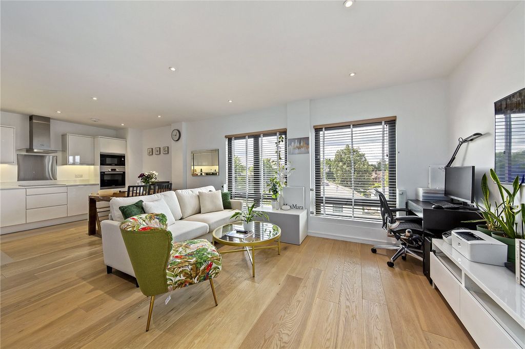 Property photo 3 of 14 Picture No. 04