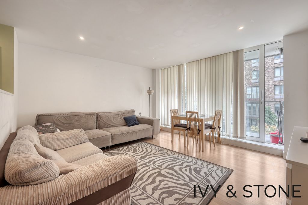 Property photo 3 of 18 4284193