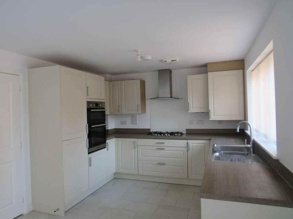 Property photo 2 of 19 Image