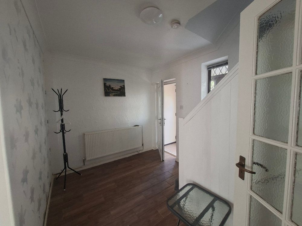 Property photo 2 of 13 Image