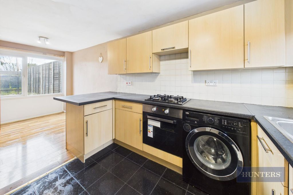 Property photo 3 of 13 Cam05152G0-Pr0354-Still005.Jpg