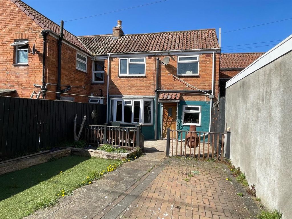 Property photo 2 of 19
