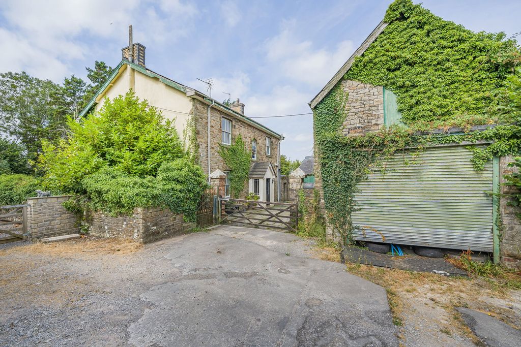 Property photo 1 of 51