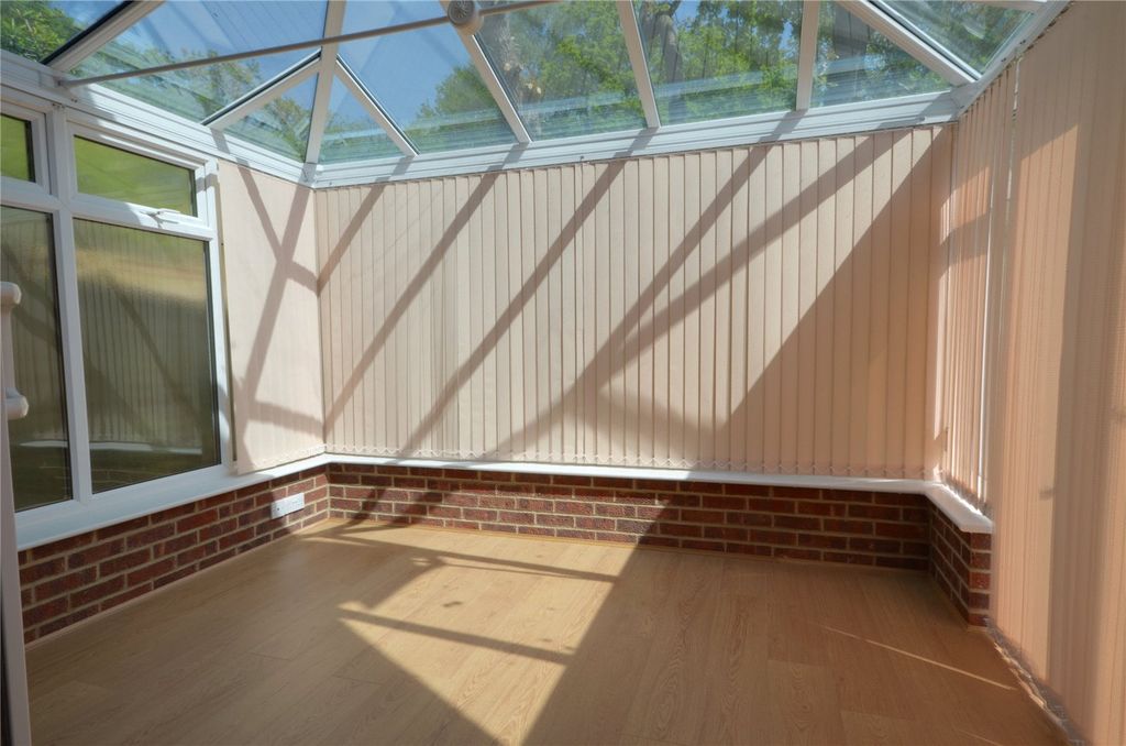 Property photo 3 of 16 Picture No. 06