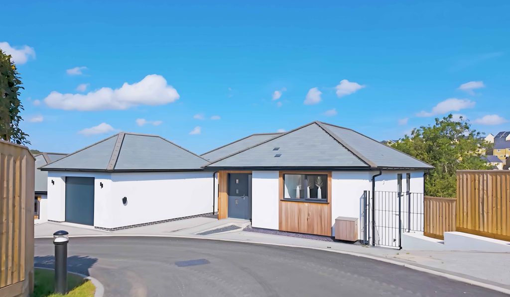 Property photo 2 of 15 Photo 2