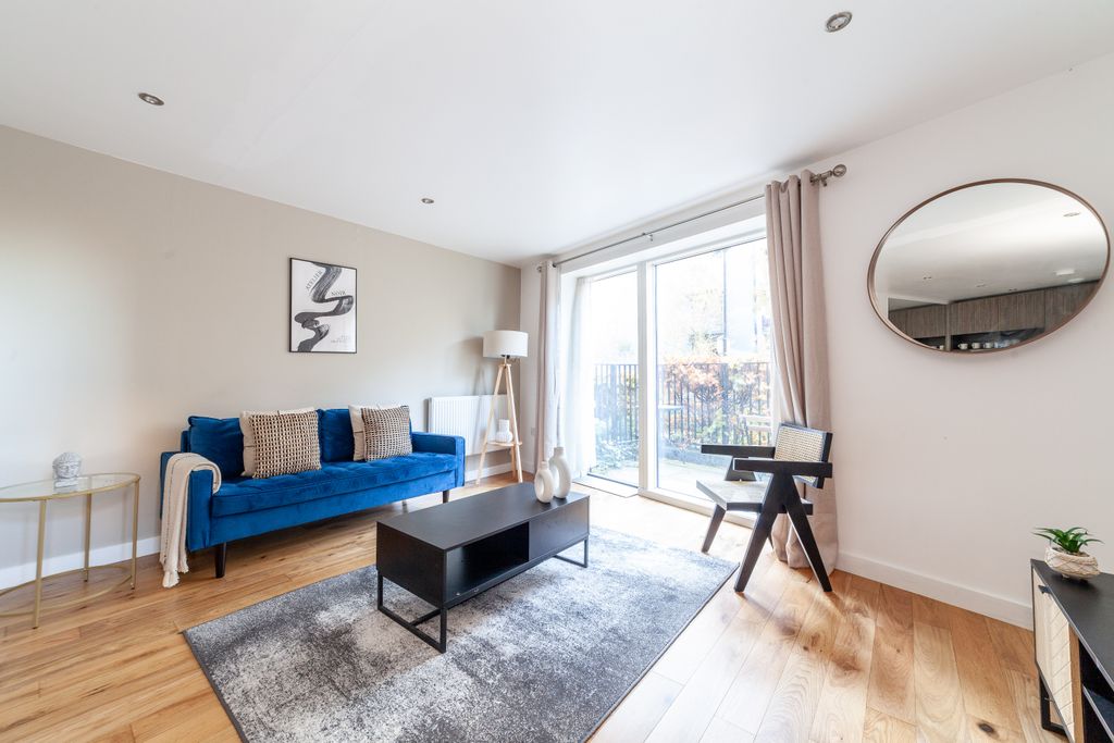 Property photo 3 of 10