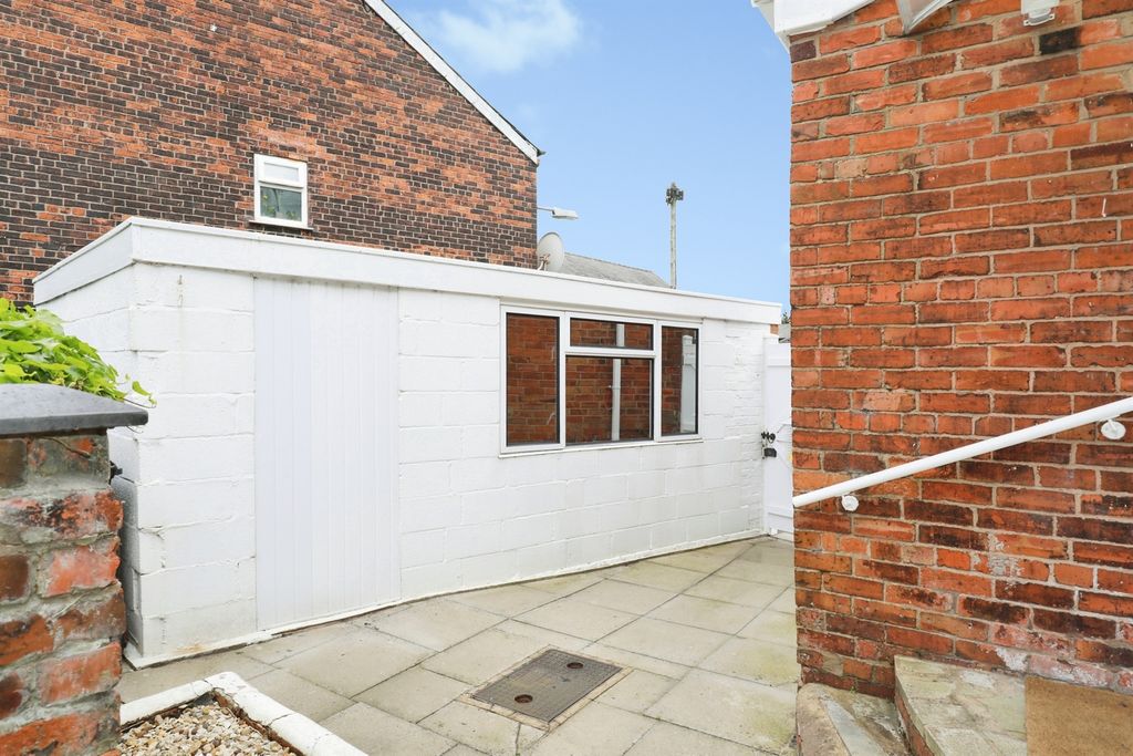 Property photo 3 of 19
