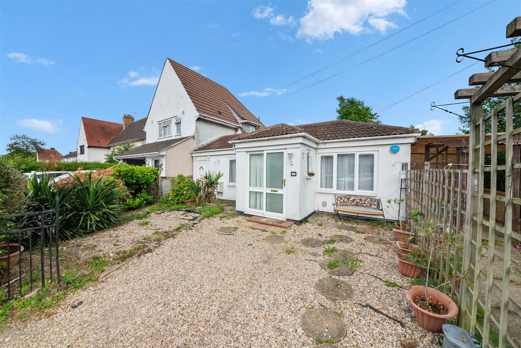 Property photo 2 of 14