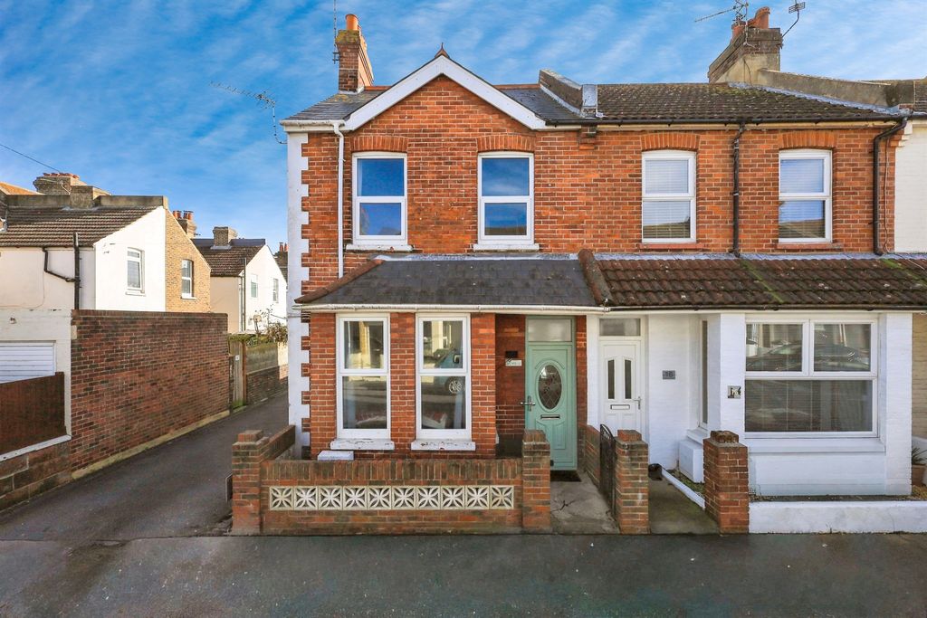 Property photo 1 of 13