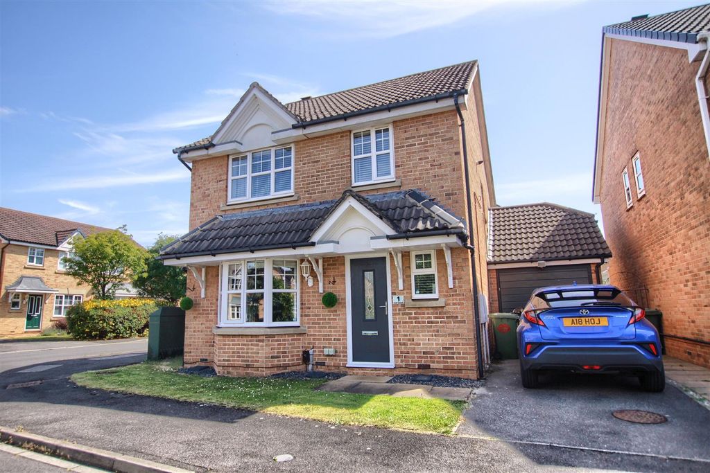 Property photo 1 of 14 uk1.Jpg