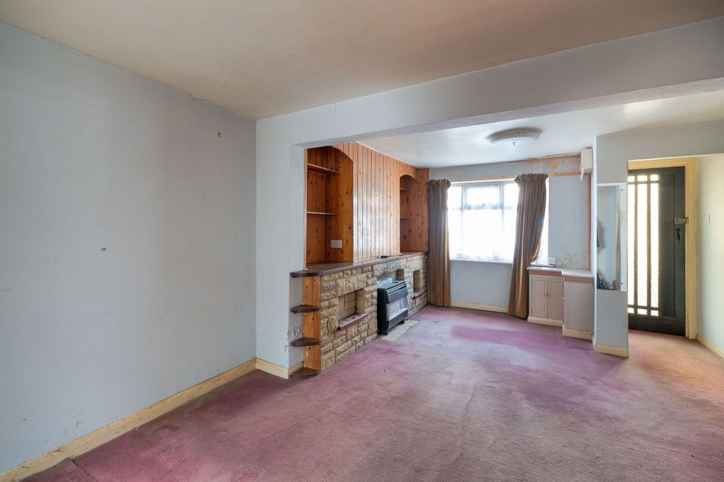 Property photo 2 of 13 Reception