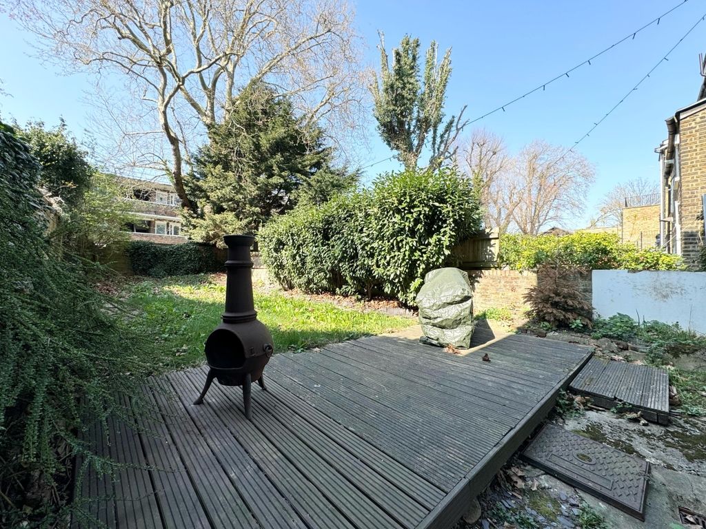 Property photo 3 of 10