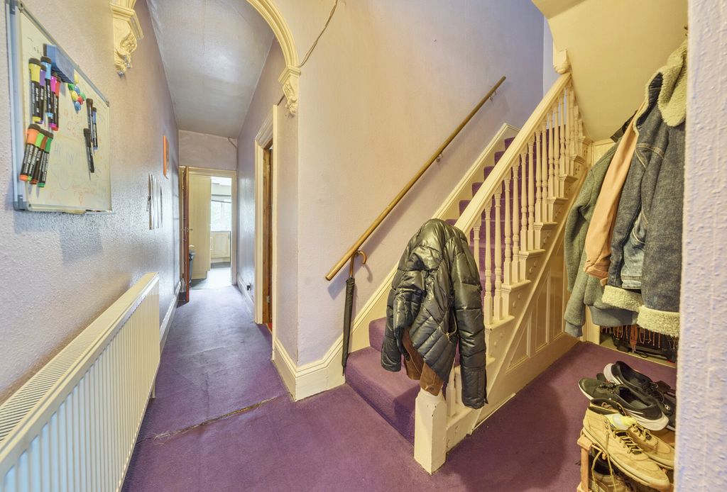 Property photo 3 of 24 1363997-18-68E7A6...