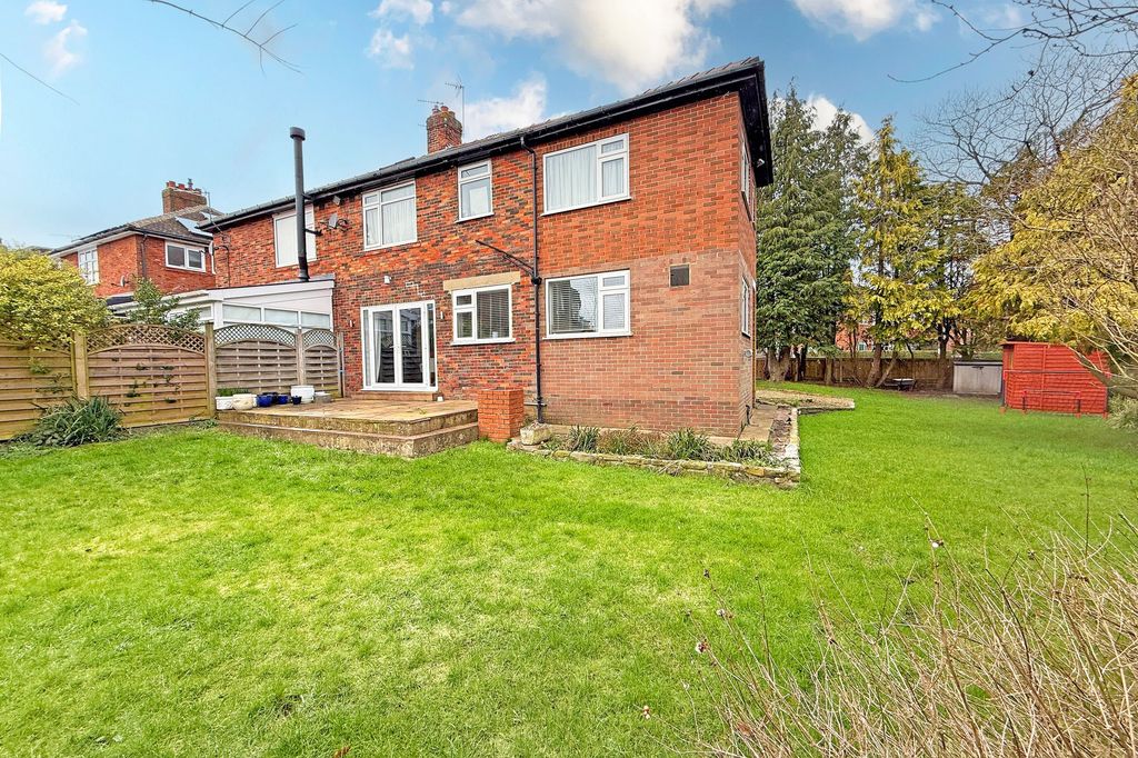 Property photo 3 of 19