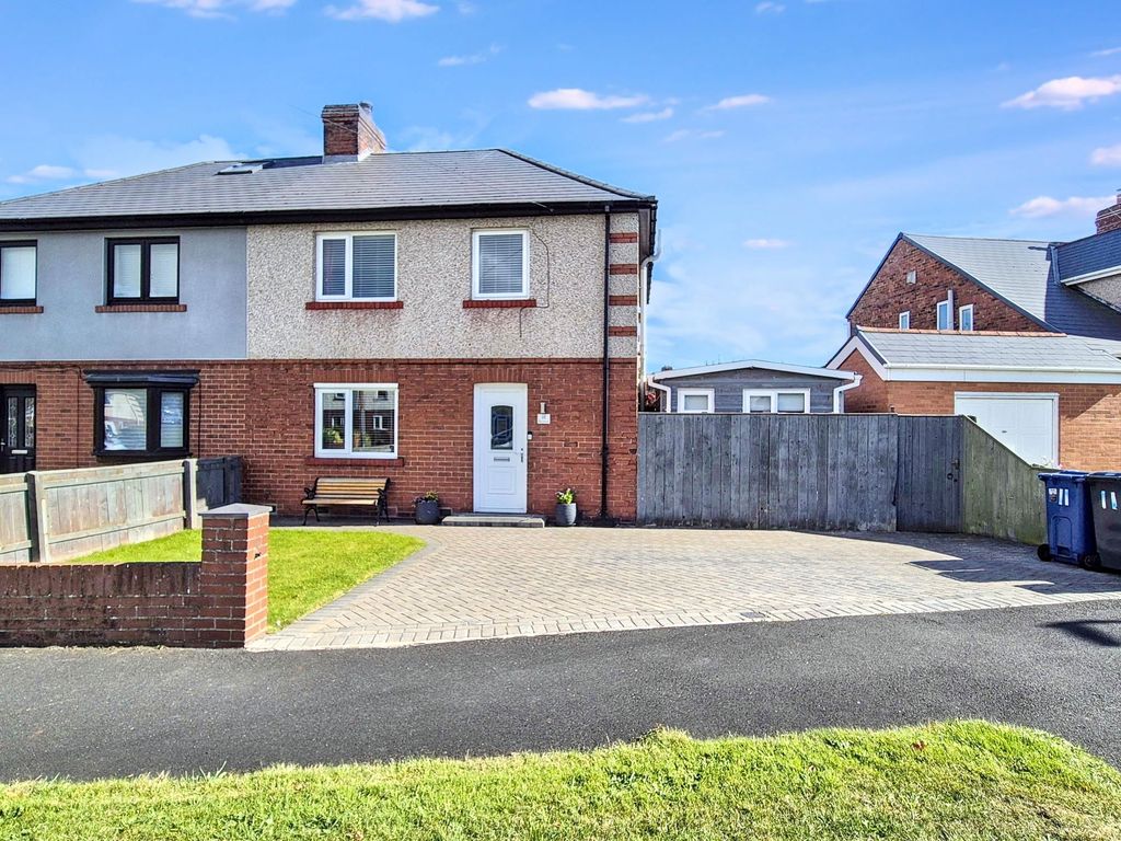 Property photo 1 of 27