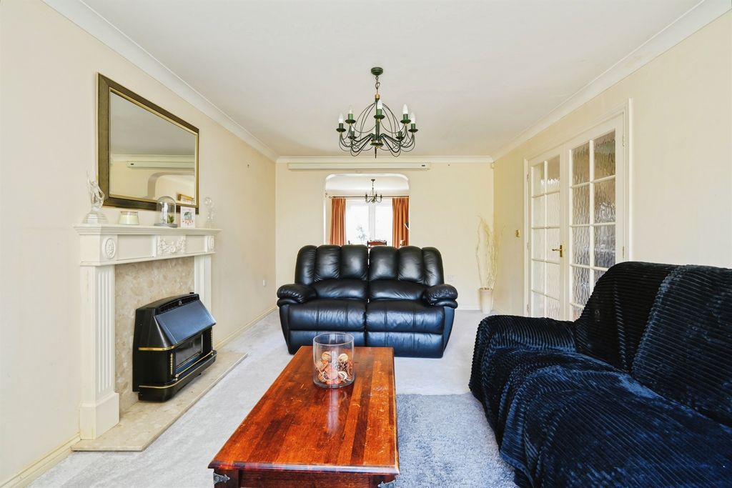 Additional image 6 of 5 bed detached house for saleCranesbill Drive, Bicester OX26