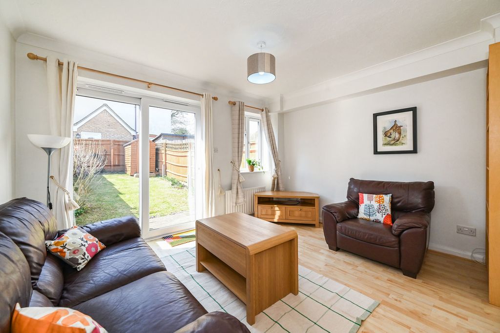 Property photo 3 of 10 Photo